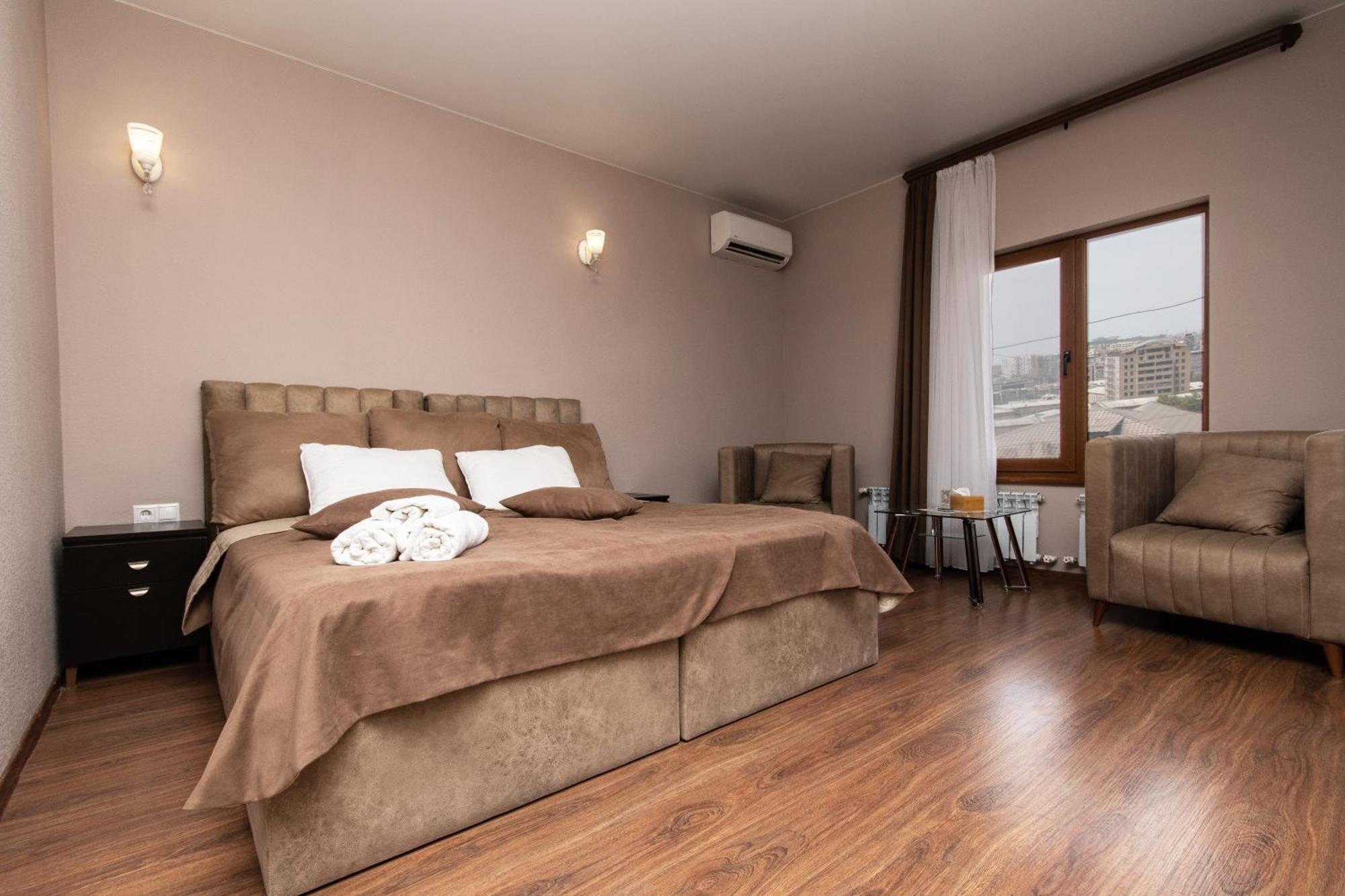 Hillside Guest House Yerevan Exterior foto